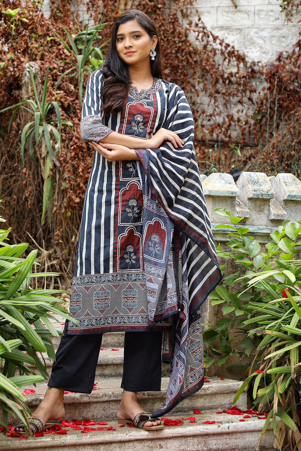 Black Cotton Printed Kurti 3 Pieces Set