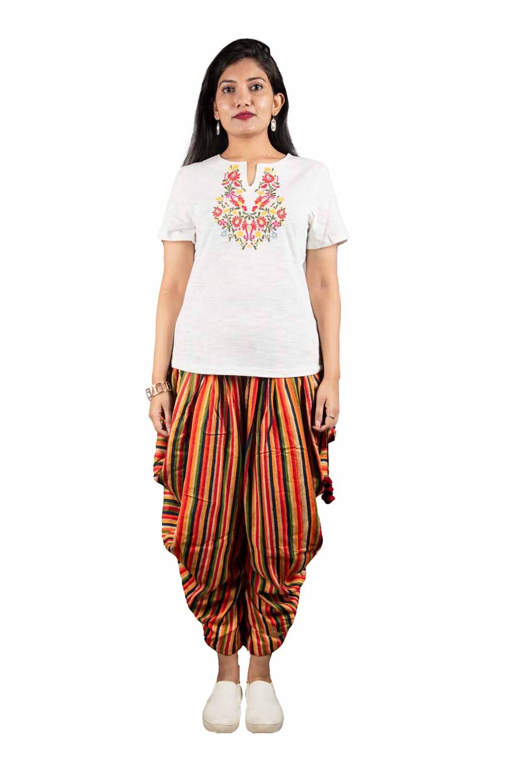 KAIRA WHITE JERSEY EMBROIDERED WESTERN T-SHIRT
