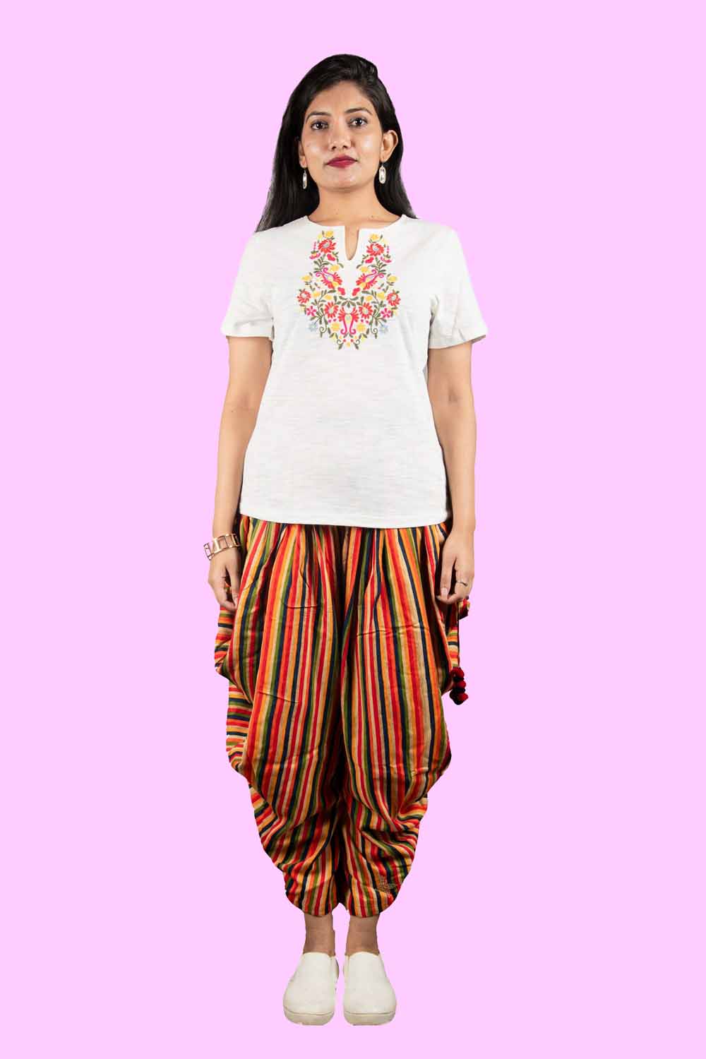 KAIRA WHITE JERSEY EMBROIDERED WESTERN T-SHIRT