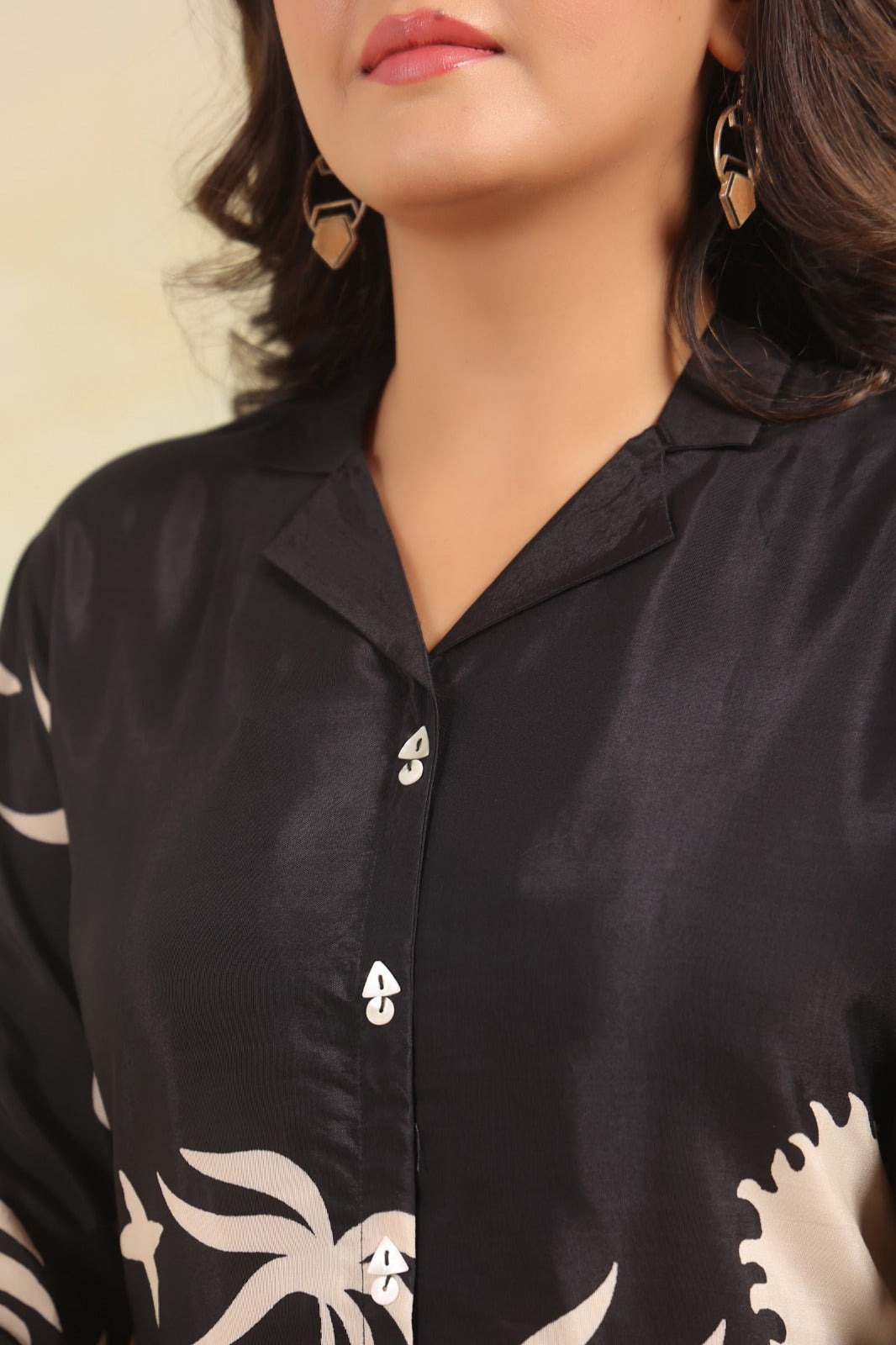 Black Crepe Short Kurti One Pcs
