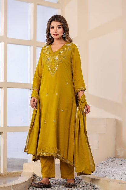Buff Fabric Mall Cotton Kurti Pant Dupatta 3Pcs Set