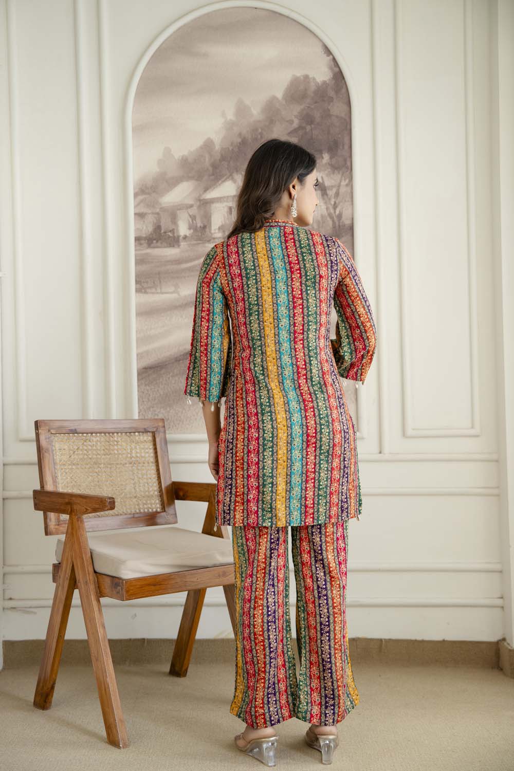 Multi Cord set Kurti Pattern Short Straight Cut