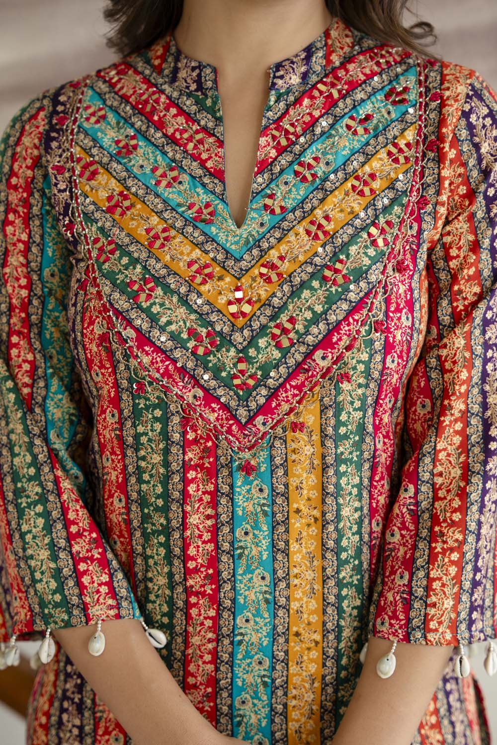 Multi Cord set Kurti Pattern Short Straight Cut