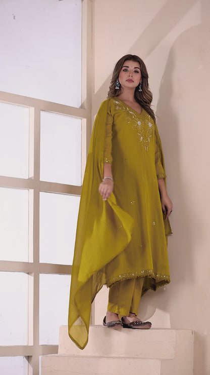Buff Fabric Mall Cotton Kurti Pant Dupatta 3Pcs Set